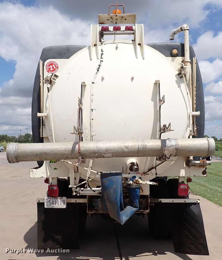 image for item DM5014 1990 Ford LN8000  sewer jetter truck