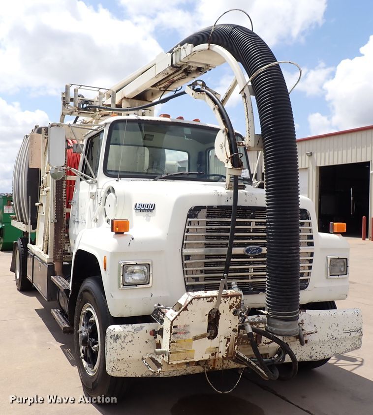 image for item DM5014 1990 Ford LN8000  sewer jetter truck