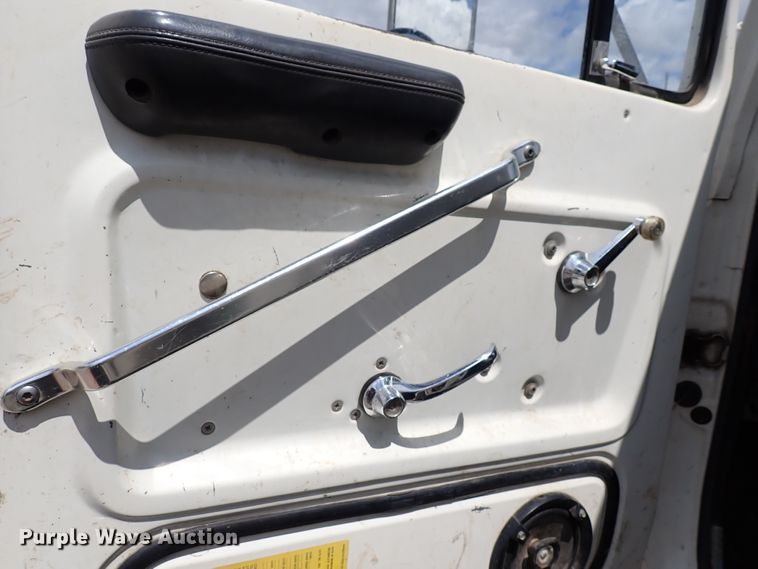 image for item DM5014 1990 Ford LN8000  sewer jetter truck