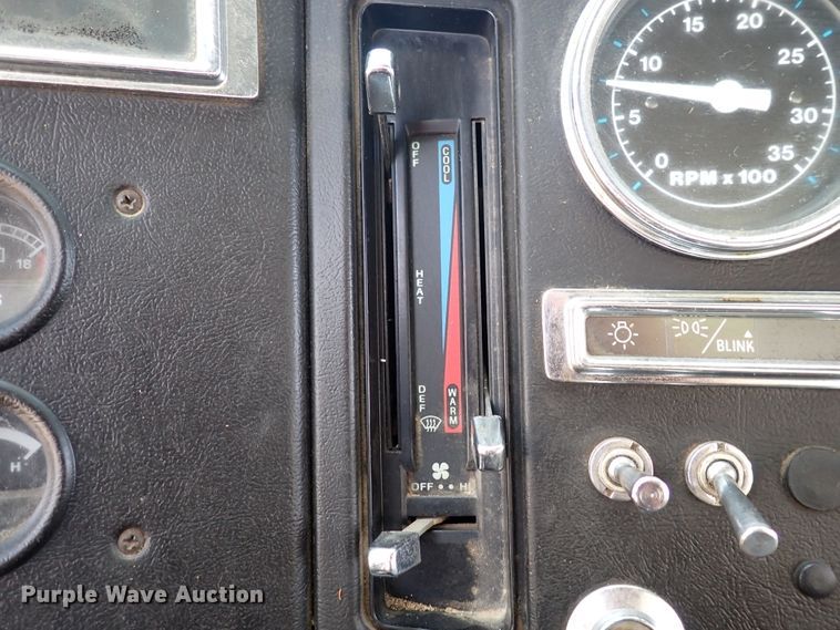 image for item DM5014 1990 Ford LN8000  sewer jetter truck