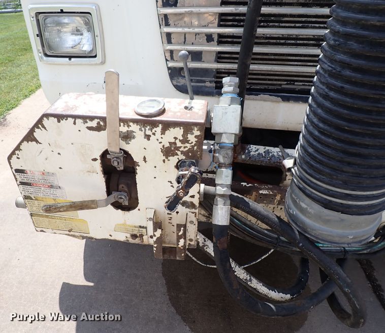 image for item DM5014 1990 Ford LN8000  sewer jetter truck