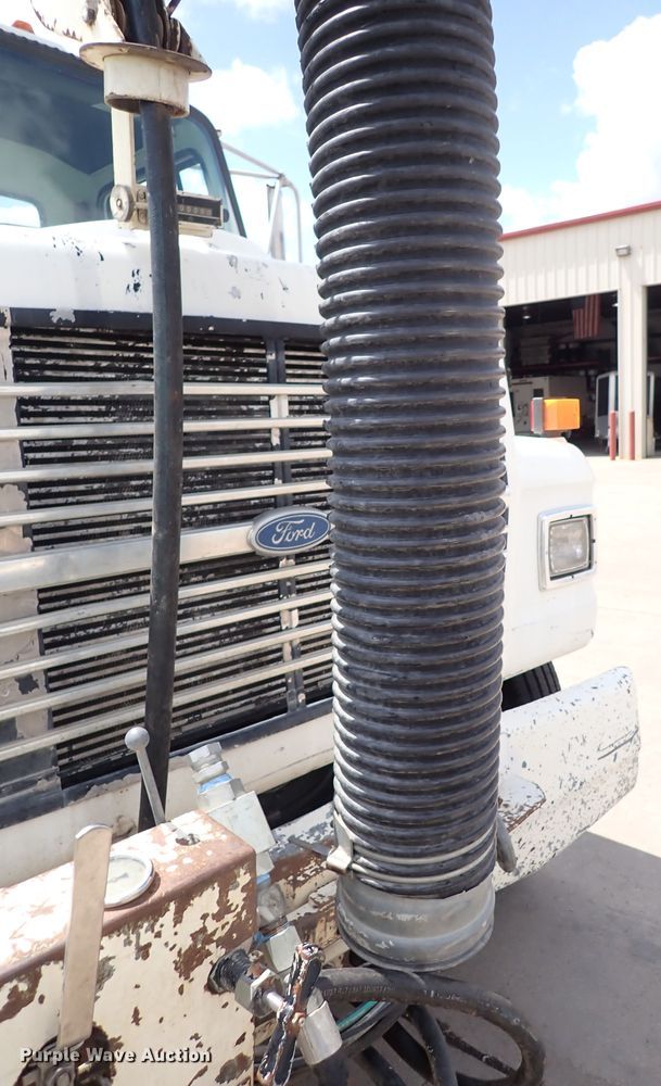 image for item DM5014 1990 Ford LN8000  sewer jetter truck