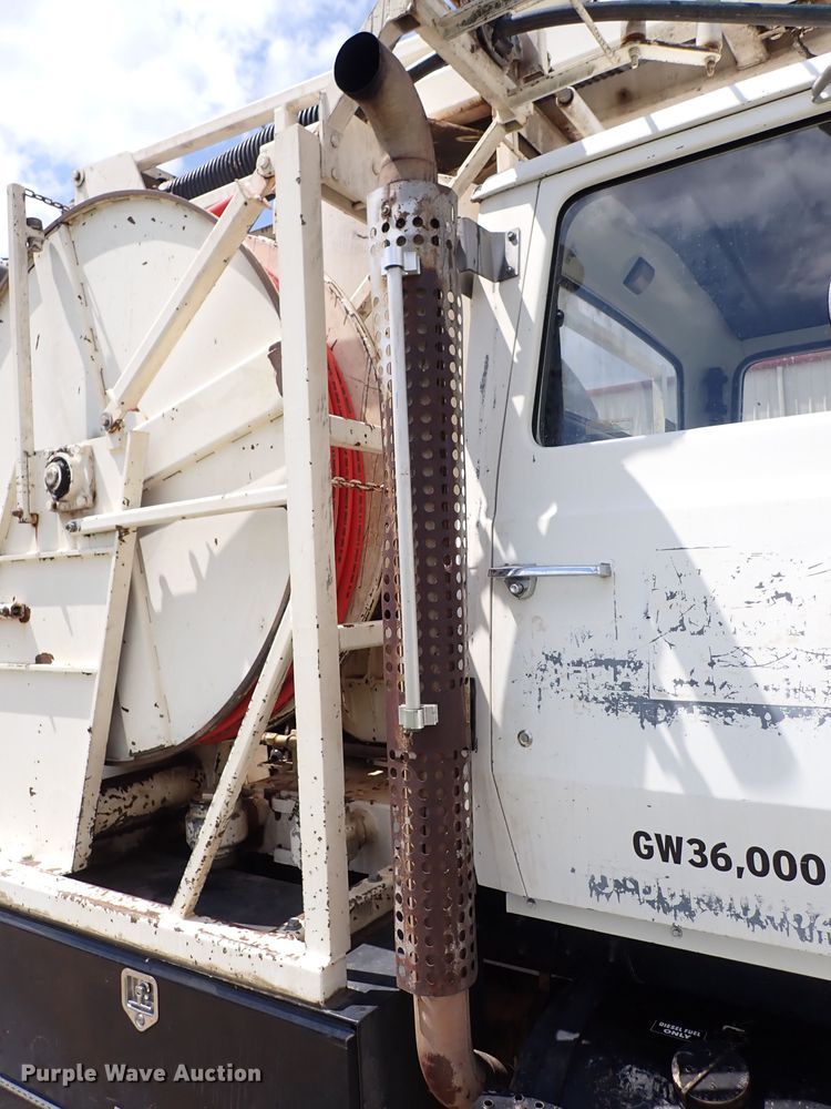 image for item DM5014 1990 Ford LN8000  sewer jetter truck