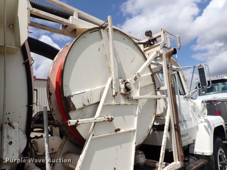 image for item DM5014 1990 Ford LN8000  sewer jetter truck
