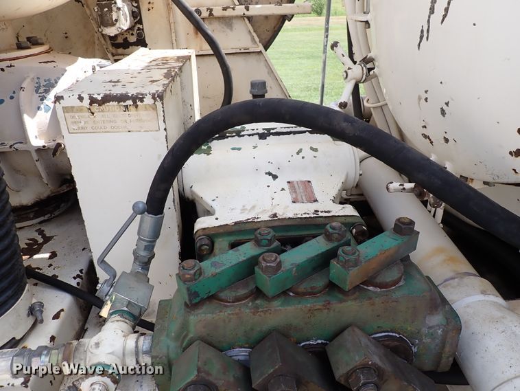 image for item DM5014 1990 Ford LN8000  sewer jetter truck