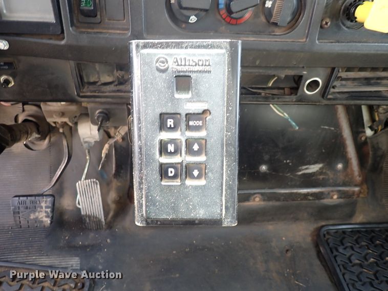 image for item DM5015 2002 International 2554  sewer jetter truck