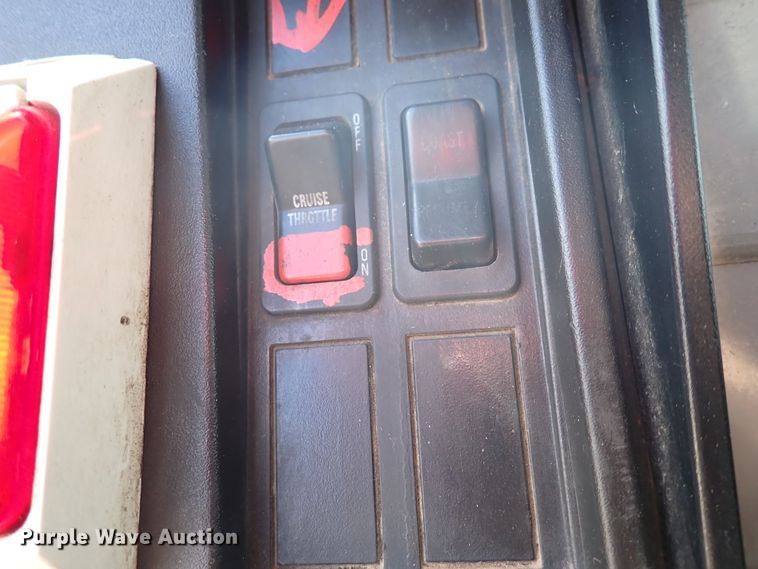 image for item DM5015 2002 International 2554  sewer jetter truck