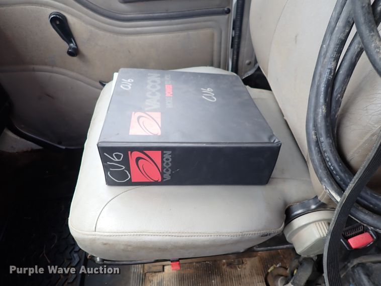 image for item DM5015 2002 International 2554  sewer jetter truck