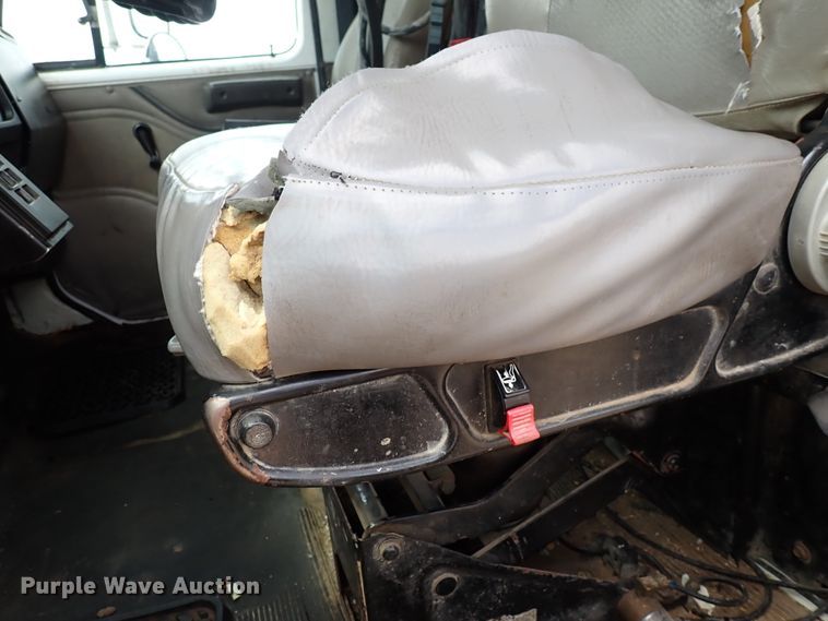 image for item DM5015 2002 International 2554  sewer jetter truck