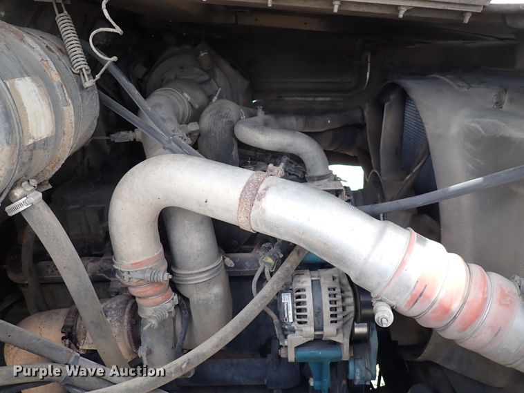 image for item DM5015 2002 International 2554  sewer jetter truck