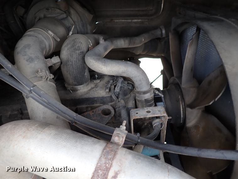 image for item DM5015 2002 International 2554  sewer jetter truck