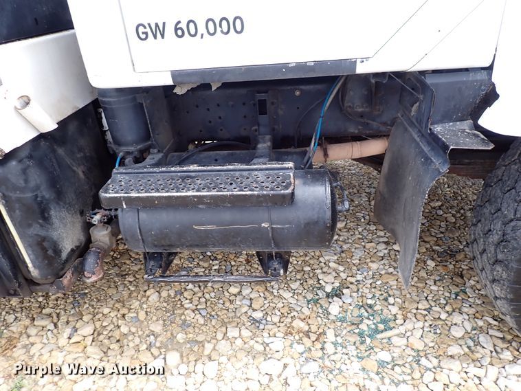 image for item DM5015 2002 International 2554  sewer jetter truck