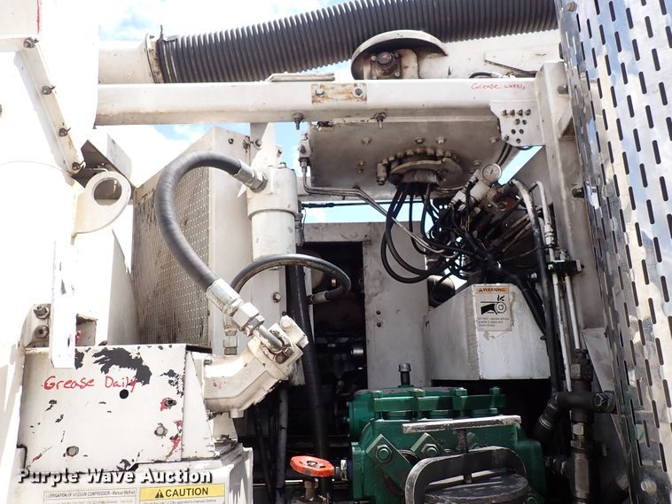 image for item DM5015 2002 International 2554  sewer jetter truck
