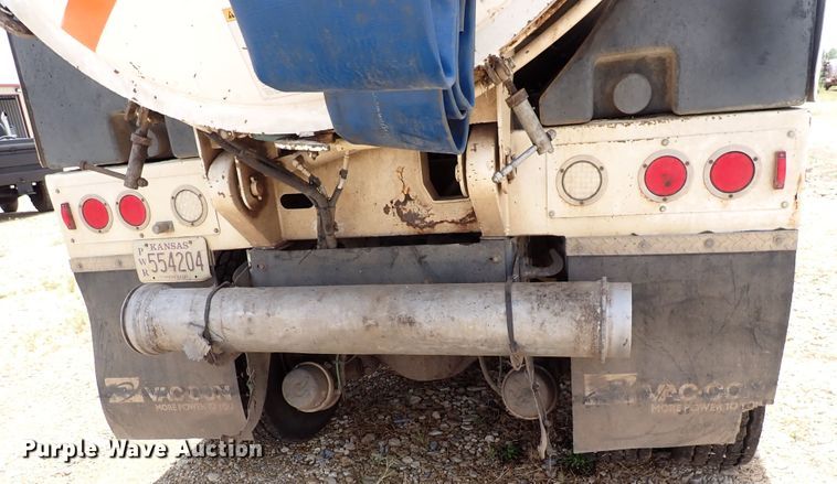 image for item DM5015 2002 International 2554  sewer jetter truck
