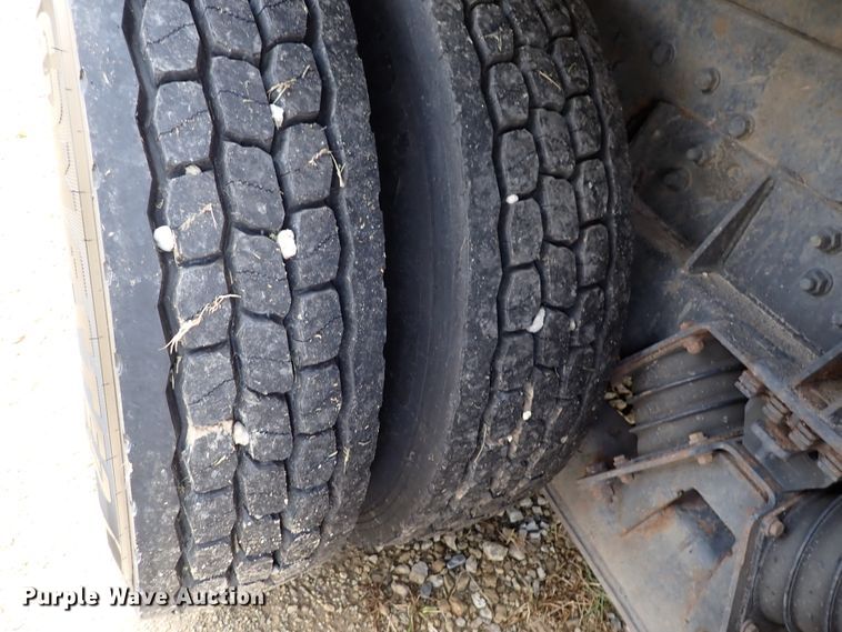 image for item DM5015 2002 International 2554  sewer jetter truck