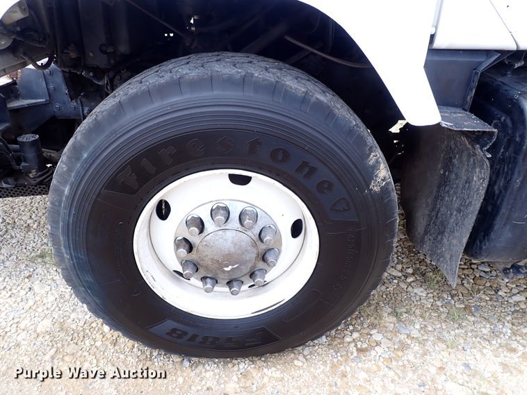 image for item DM5015 2002 International 2554  sewer jetter truck