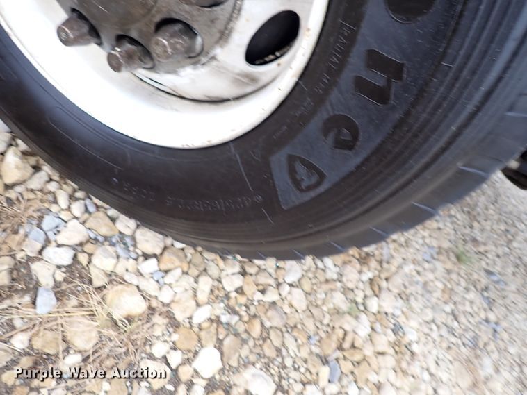 image for item DM5015 2002 International 2554  sewer jetter truck