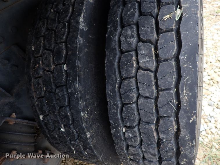 image for item DM5015 2002 International 2554  sewer jetter truck