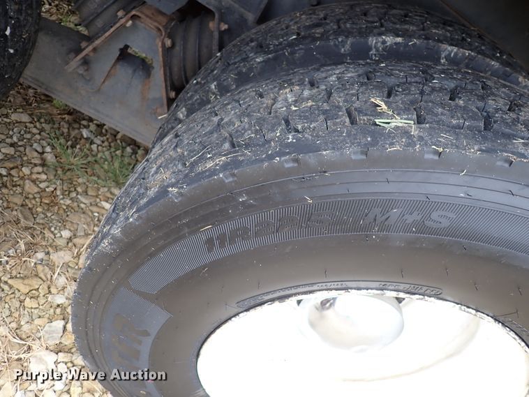 image for item DM5015 2002 International 2554  sewer jetter truck