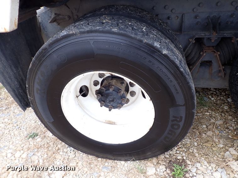 image for item DM5015 2002 International 2554  sewer jetter truck