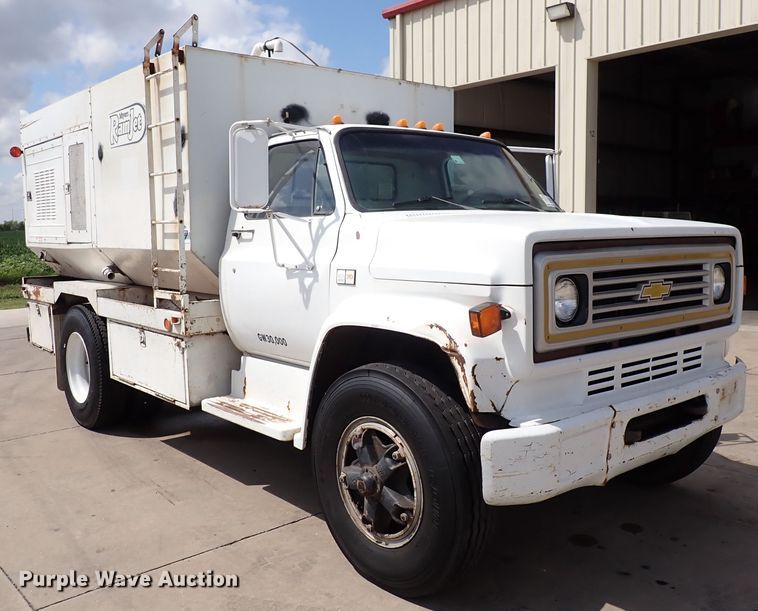 image for item DM5016 1985 Chevrolet C70  sewer jetter truck
