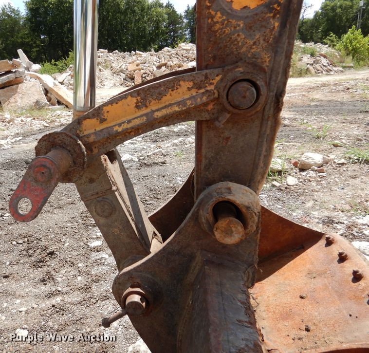 image for item DM6411 2004 Hyundai Robex 290-LC-7  long reach excavator