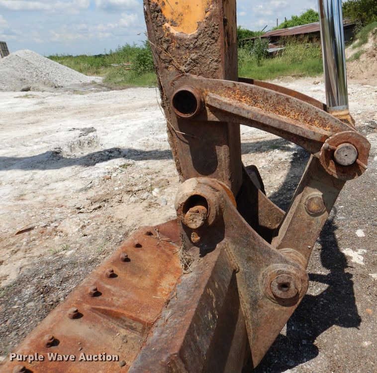 image for item DM6411 2004 Hyundai Robex 290-LC-7  long reach excavator