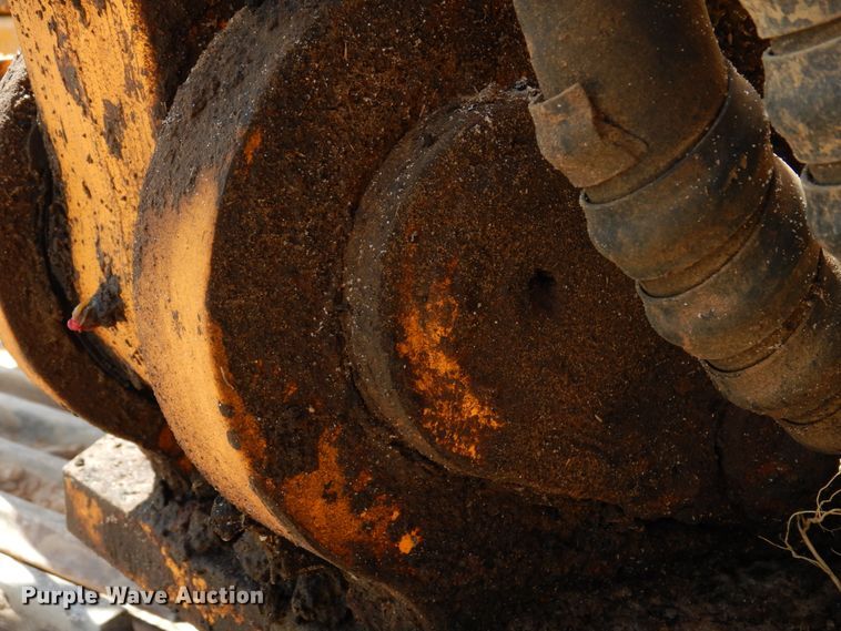 image for item DM6411 2004 Hyundai Robex 290-LC-7  long reach excavator