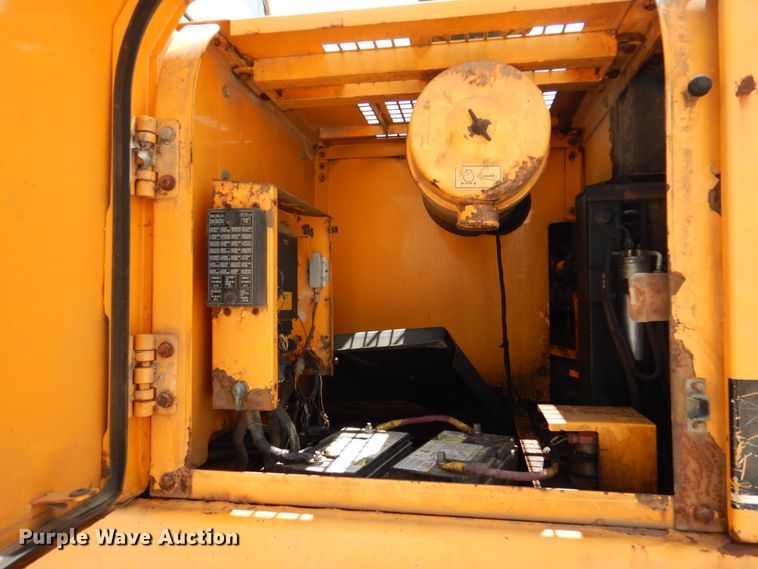 image for item DM6411 2004 Hyundai Robex 290-LC-7  long reach excavator