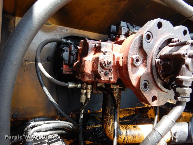 image for item DM6411 2004 Hyundai Robex 290-LC-7  long reach excavator