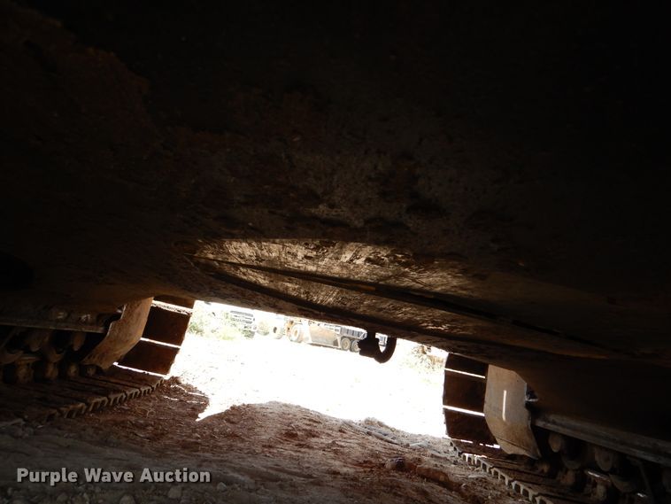 image for item DM6411 2004 Hyundai Robex 290-LC-7  long reach excavator