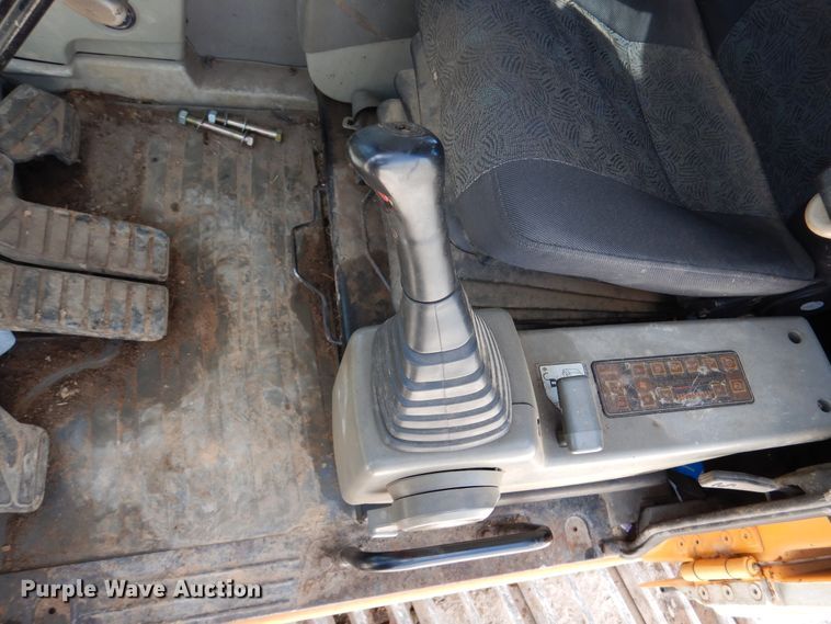 image for item DM6411 2004 Hyundai Robex 290-LC-7  long reach excavator