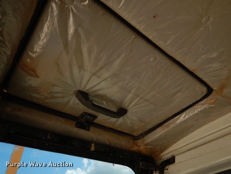 image for item DM6411 2004 Hyundai Robex 290-LC-7  long reach excavator