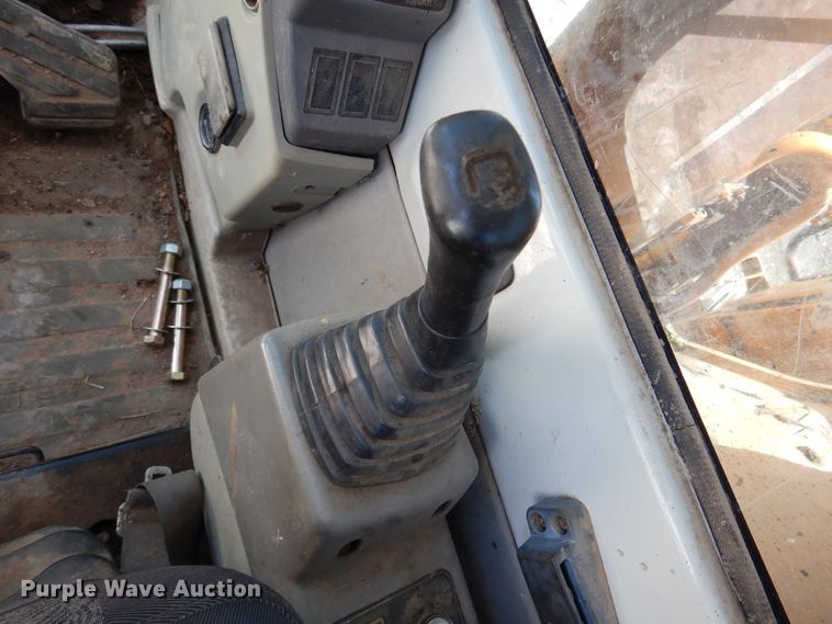 image for item DM6411 2004 Hyundai Robex 290-LC-7  long reach excavator