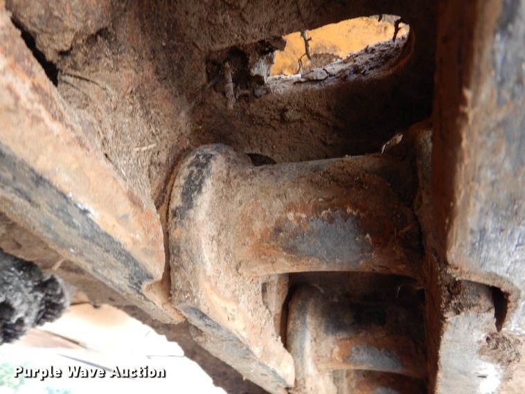 image for item DM6411 2004 Hyundai Robex 290-LC-7  long reach excavator