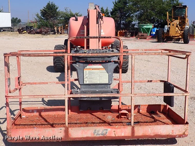 image for item DN1943 2005 JLG 600AJ  boom lift
