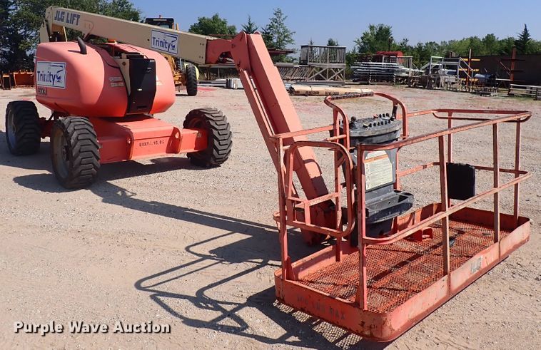 image for item DN1943 2005 JLG 600AJ  boom lift