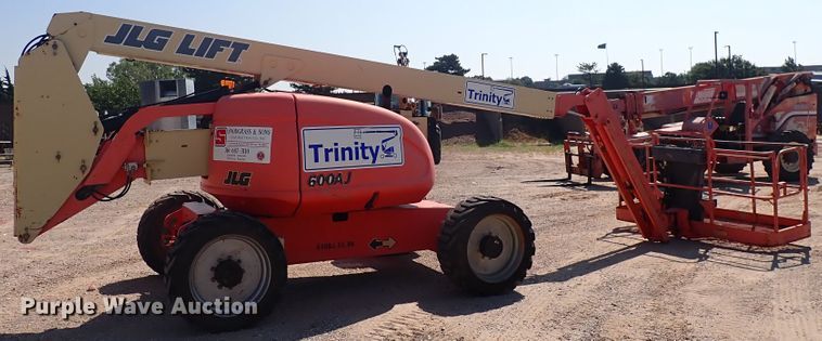 image for item DN1943 2005 JLG 600AJ  boom lift