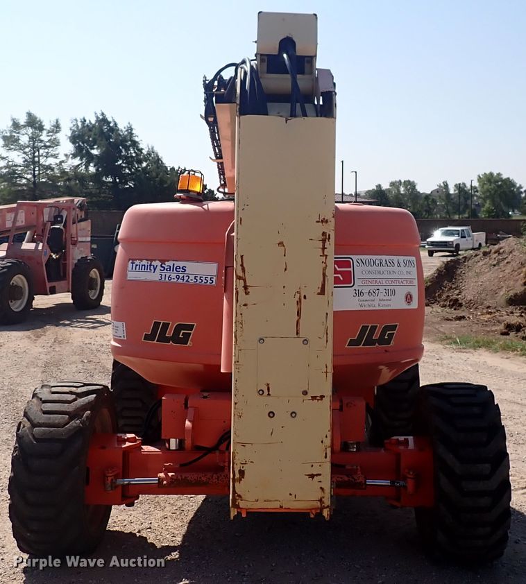 image for item DN1943 2005 JLG 600AJ  boom lift