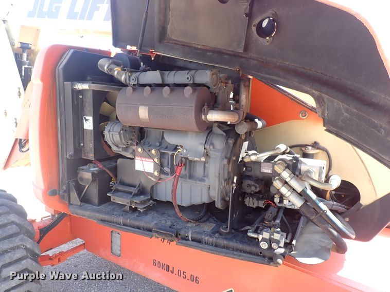 image for item DN1943 2005 JLG 600AJ  boom lift