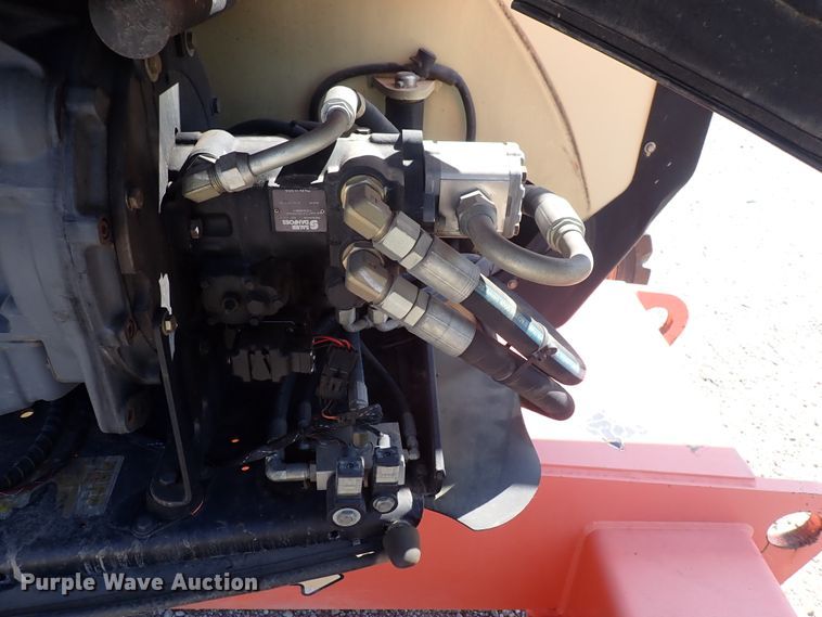 image for item DN1943 2005 JLG 600AJ  boom lift