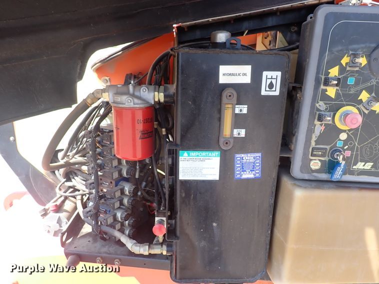 image for item DN1943 2005 JLG 600AJ  boom lift