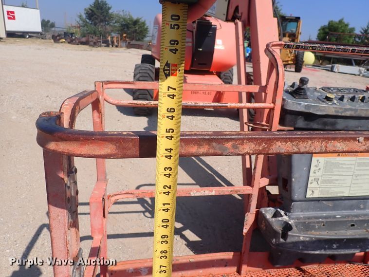 image for item DN1943 2005 JLG 600AJ  boom lift
