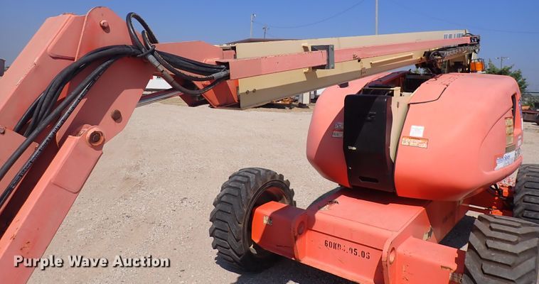 image for item DN1943 2005 JLG 600AJ  boom lift