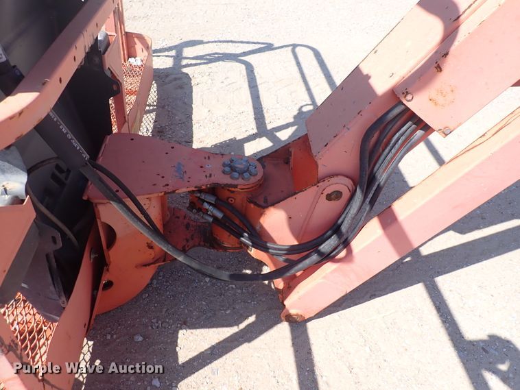 image for item DN1943 2005 JLG 600AJ  boom lift
