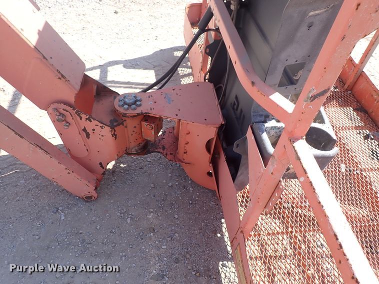 image for item DN1943 2005 JLG 600AJ  boom lift