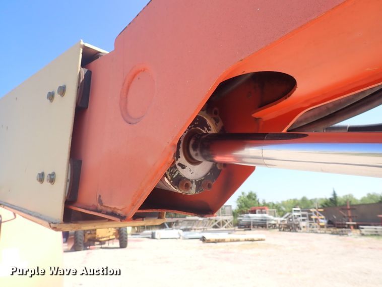 image for item DN1943 2005 JLG 600AJ  boom lift