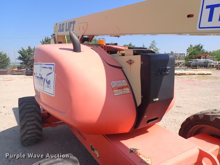 image for item DN1943 2005 JLG 600AJ  boom lift
