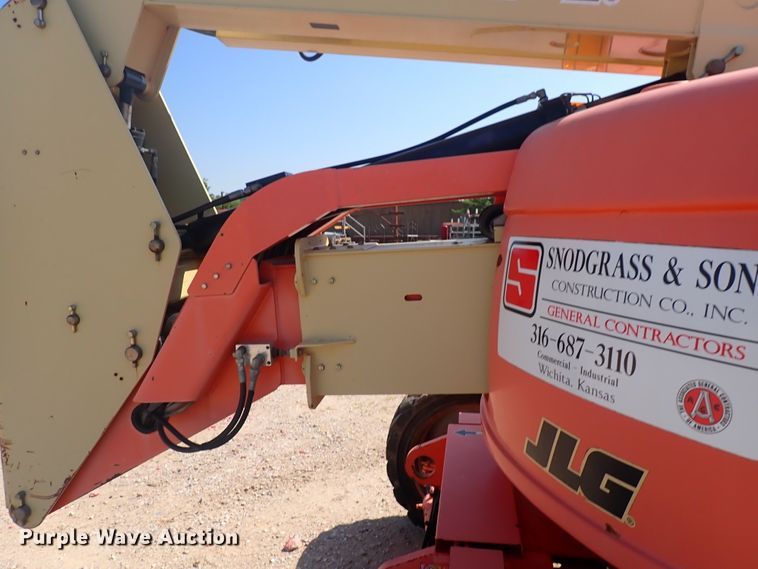 image for item DN1943 2005 JLG 600AJ  boom lift