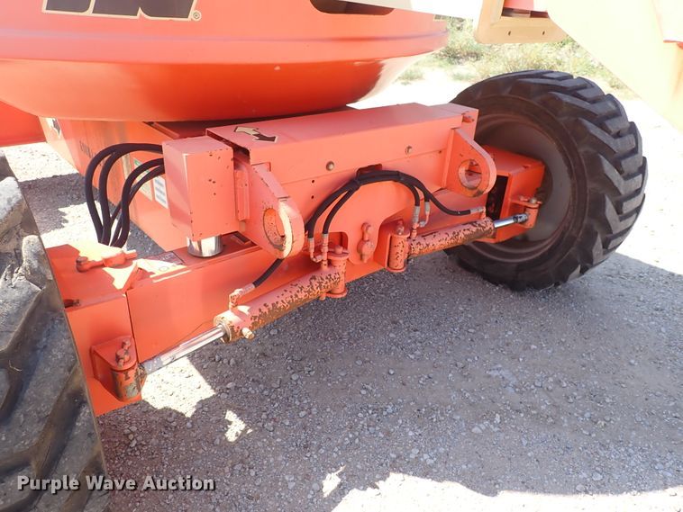 image for item DN1943 2005 JLG 600AJ  boom lift
